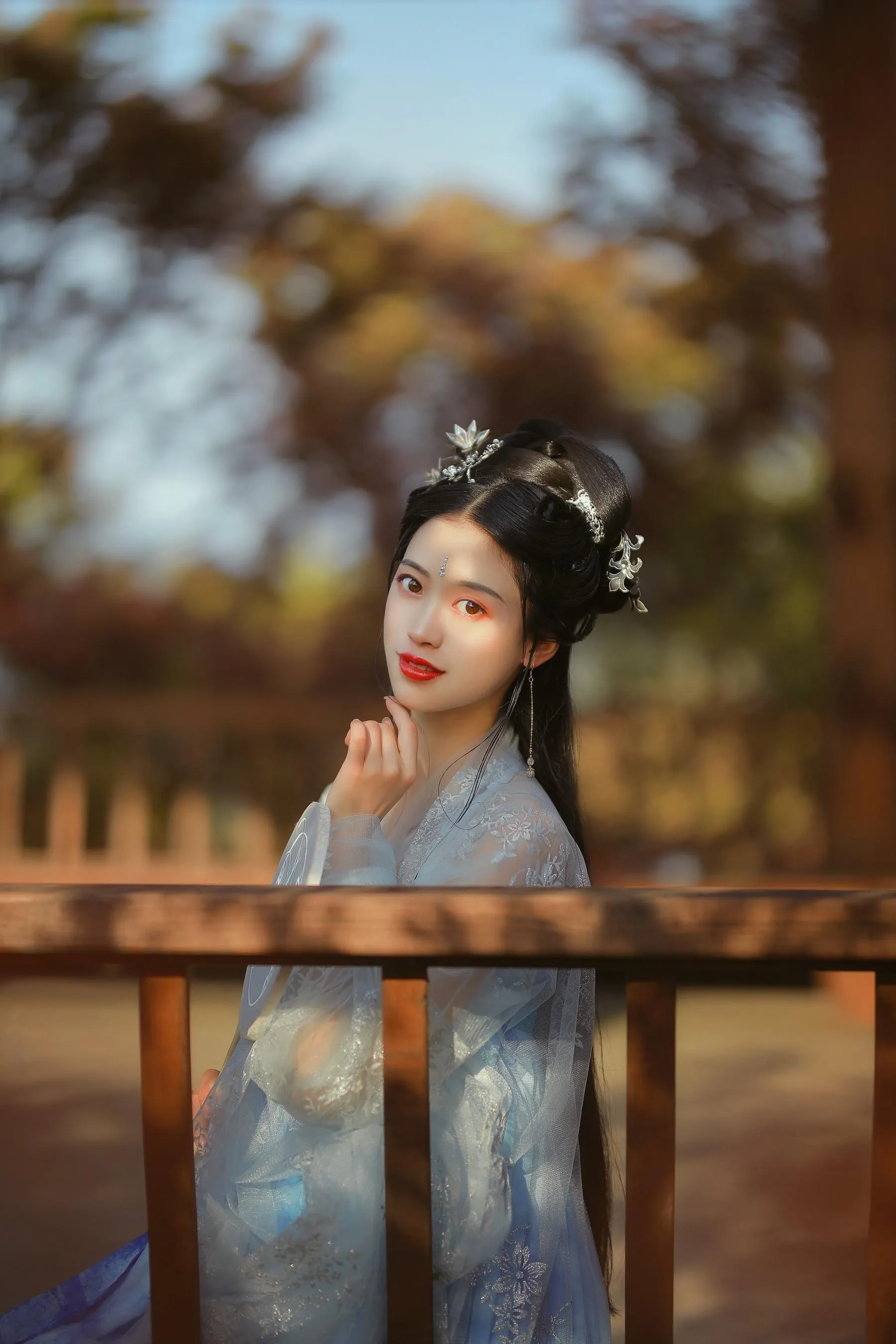 [YITUYU艺图语]2021.08.23 秋枫萧瑟 吉祥祥 [25P]插图1